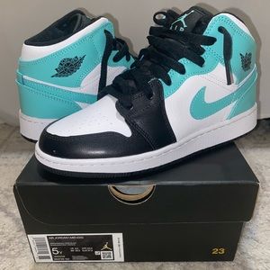 Air Jordan 1 MID GS- White/Tropical/Black- Size 5Y